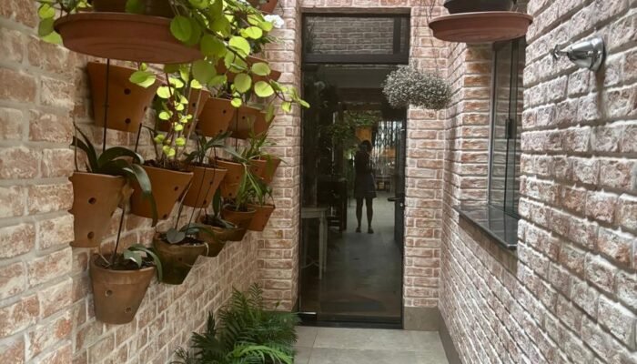 WhatsApp Image 2025-06-18 at 10.12.18 WhatsApp Image 2025-06-18 at 10.12.18